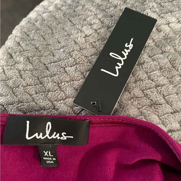 Lulus NWT long sleeve open back body con dress size XL - Picture 3 of 3